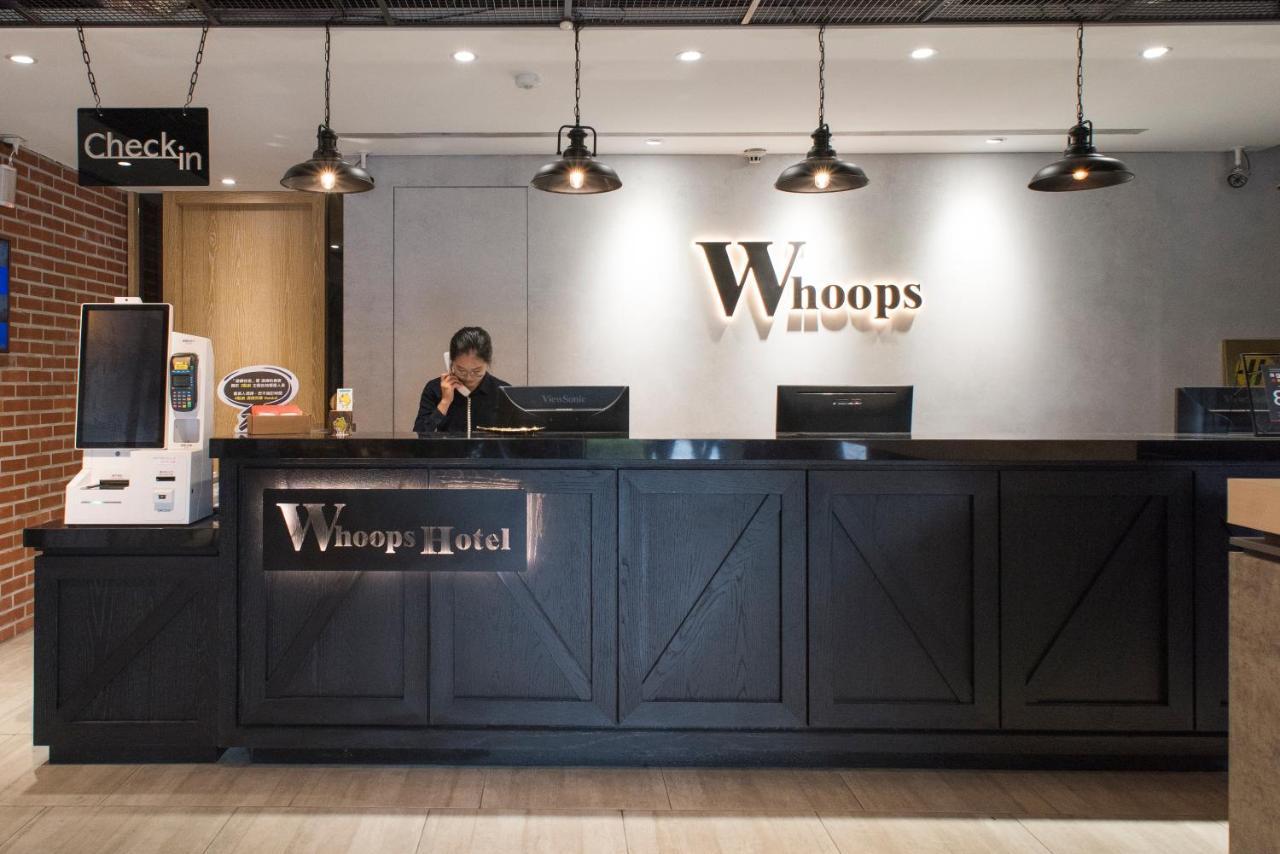 Whoops Hotel Taichung Esterno foto